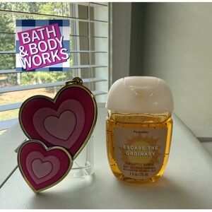 B&BW Escape the Ordinary Pineapple Mango Hand Gel & Double heart PocketBac holde